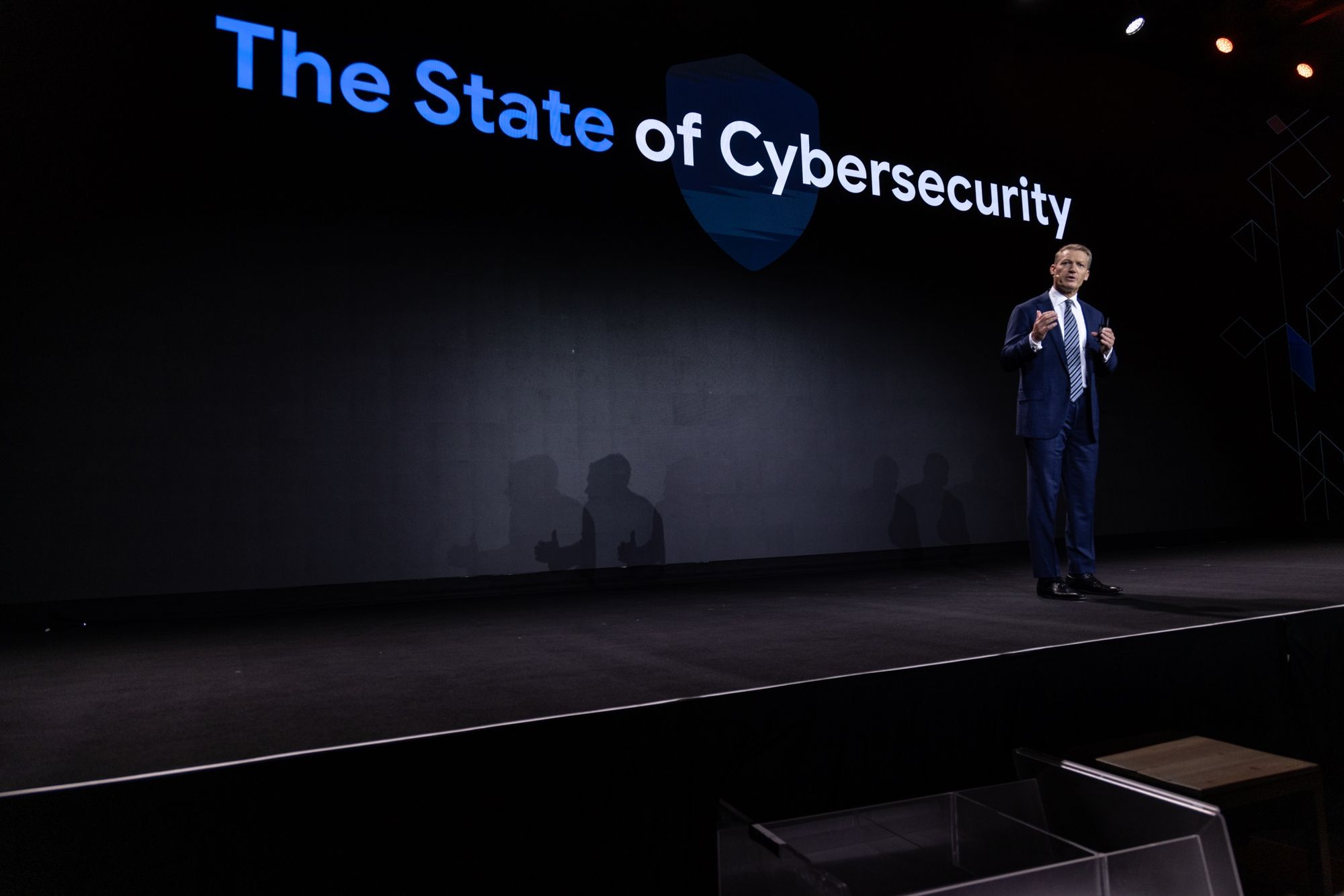 2023 09 18 MWISE Kevin Mandia size 2 - [Weekend Briefing] Security mindset